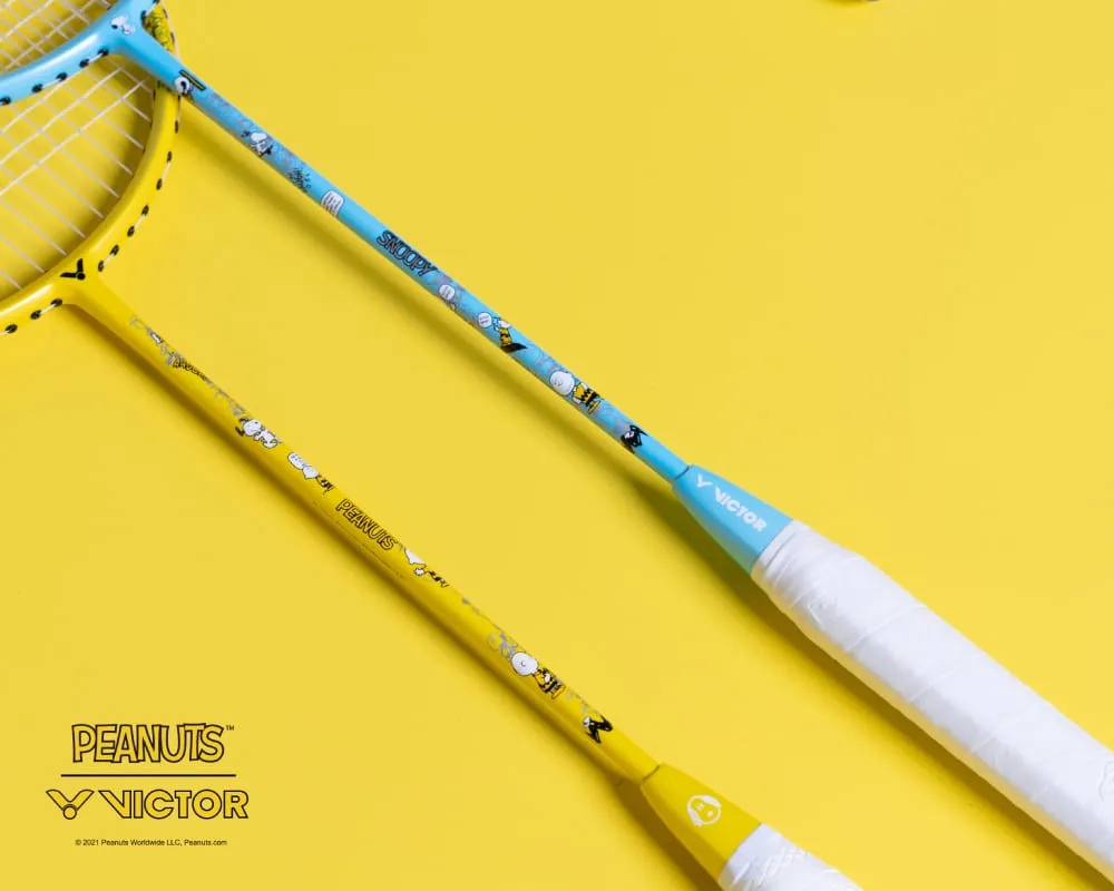 VICTOR x PEANUTS racket set is decorated with moti...