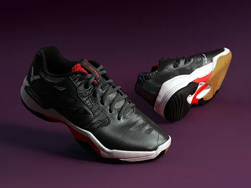 Rebound force improved by 17%
The large carbon fib...