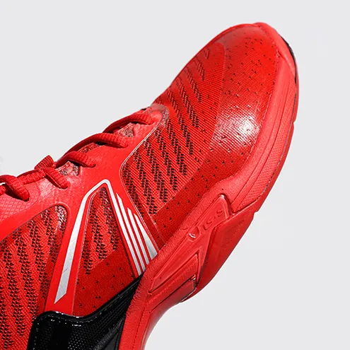 Made with three layers, the Jacquard EM is softer ...