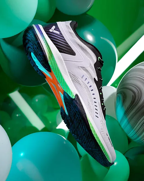 To achieve ultimate lightweight, the midsole plays...